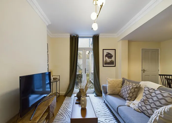 The Pimlico Place - 2Bdr Apartment With Courtyard