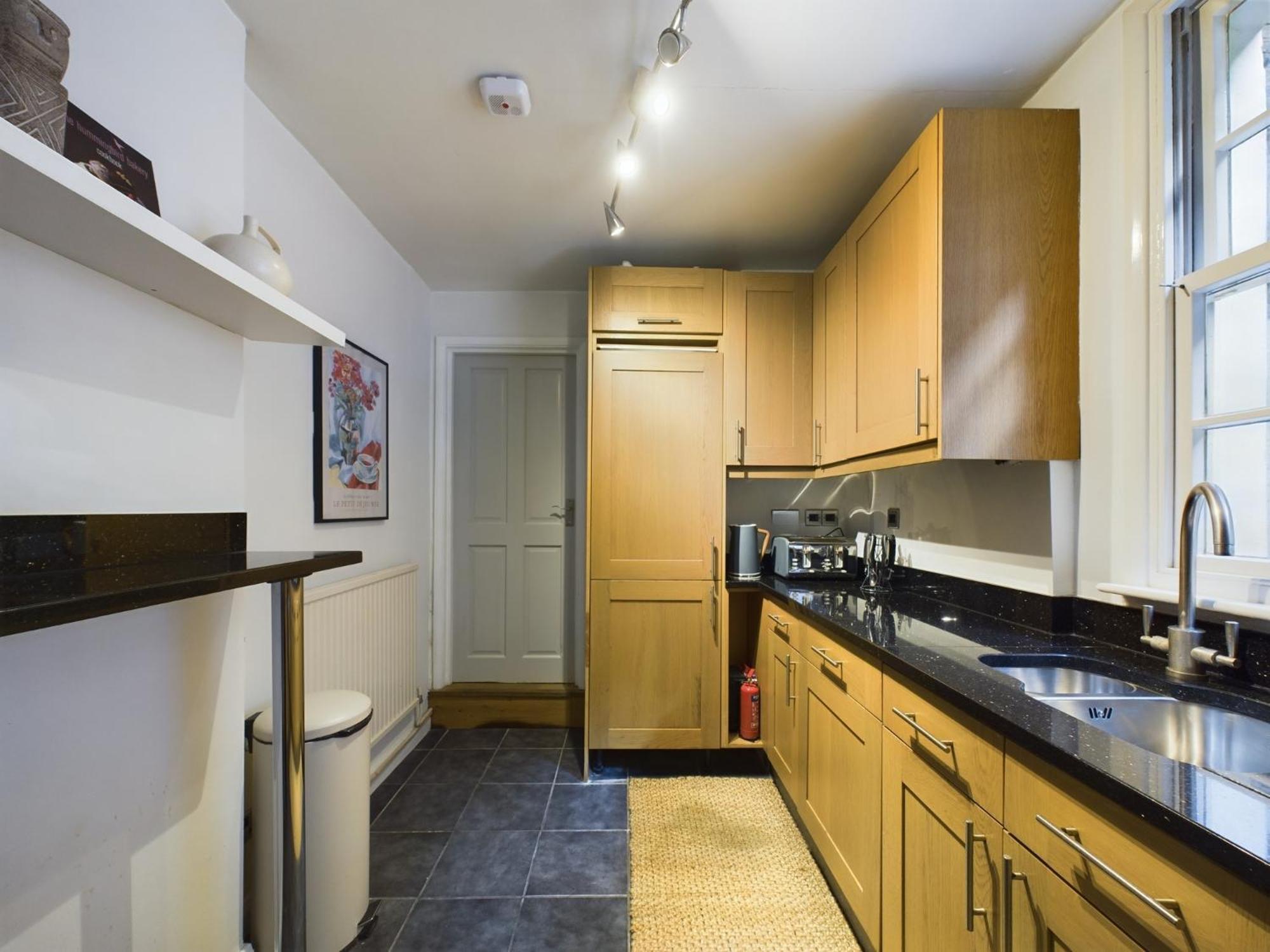 The Pimlico Place - 2bdr With Courtyard